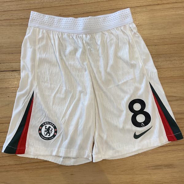 SHORT CHELSEA BEIGE - 25/26 - NUMERO 8