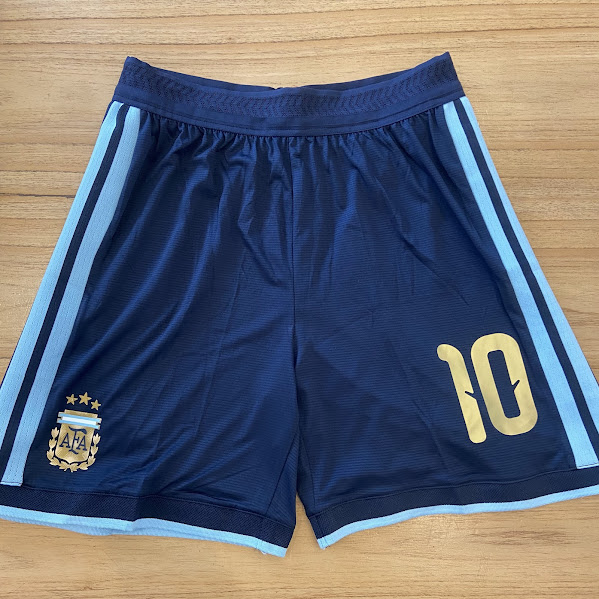 SHORT ARGENTINA AZUL OSCURO - MUNDIAL 2026 - NUMERO 10