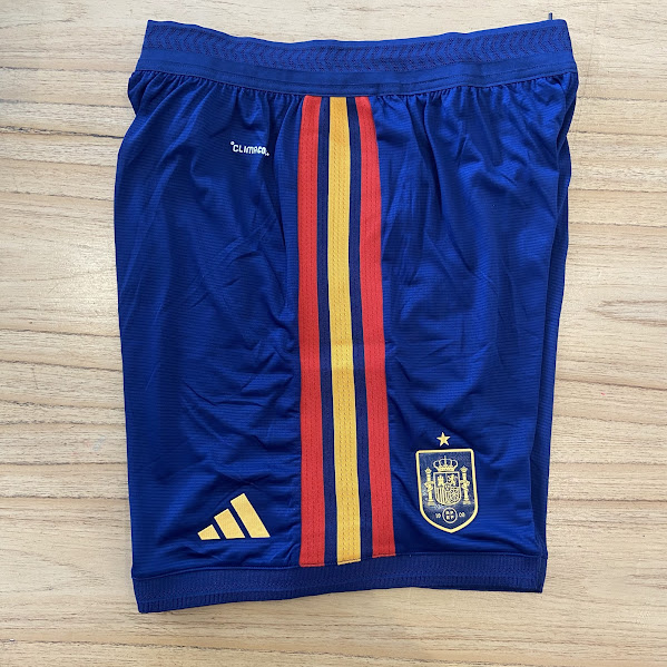 SHORT ESPAÑA AZUL - MUNDIAL 2026 - NUMERO 8 5