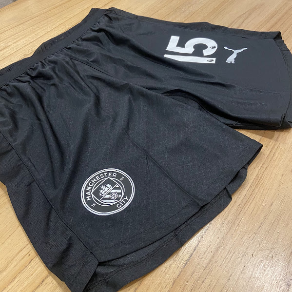 SHORT MANCHESTER CITY - 25/26 - NUMERO 15 2