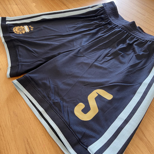 SHORT ARGENTINA AZUL OSCURO - MUNDIAL 2026 - NUMERO 5 3