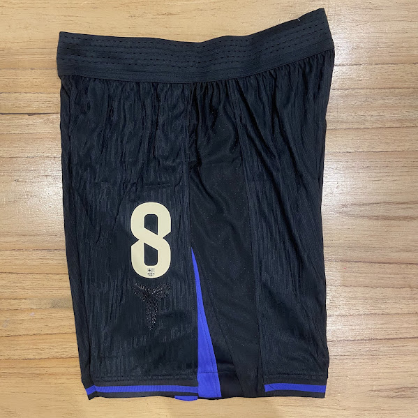 SHORT BARCELONA NEGRO - 25/26 - NUMERO 8 4