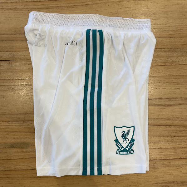 SHORT LIVERPOOL VERDE - 25/26 - NUMERO 1O 5